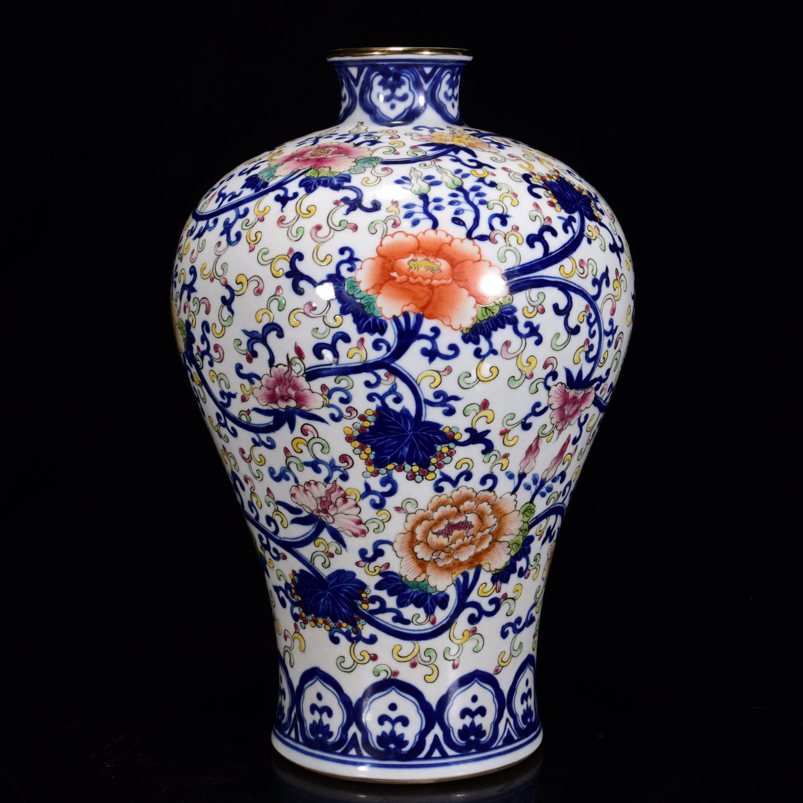 Chinese famille rose porcelain vase Qing dynasty Qianlong Mark & Period: Size: Height 32 cm - Width 20 cm Materials: Porcelain Time Period: Qing dynasty Manufactured Date: Qianlong Mark & Period Object: Chinese Antique ⛨ Purchase With Confidence ✔ Verifi