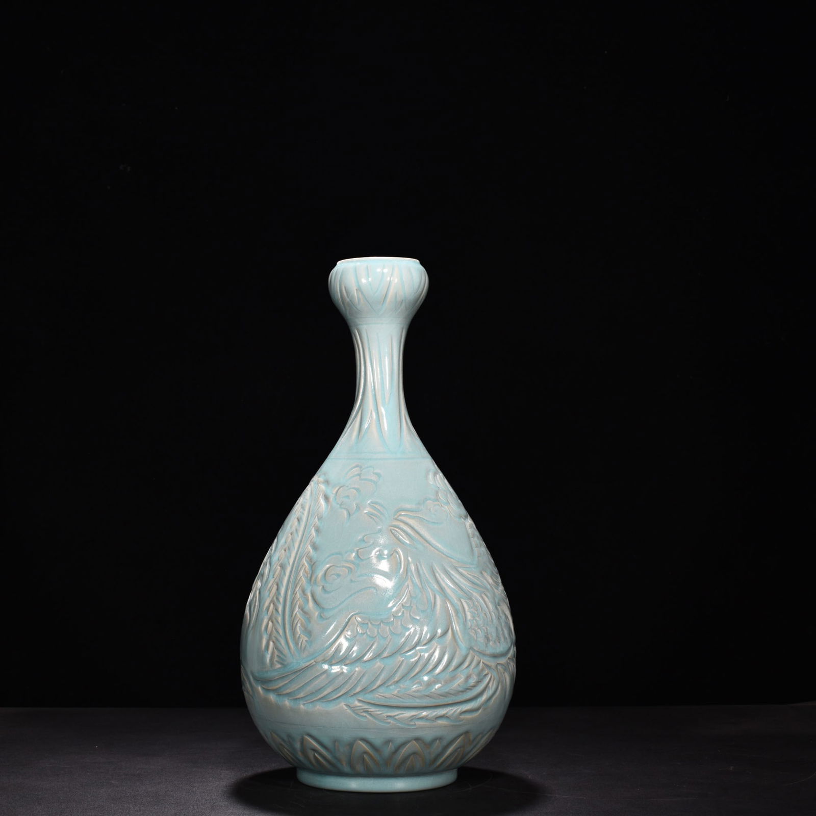 Song Dynasty Ru kiln azure glaze engraved phoenix porcelain vase (1 of 9)