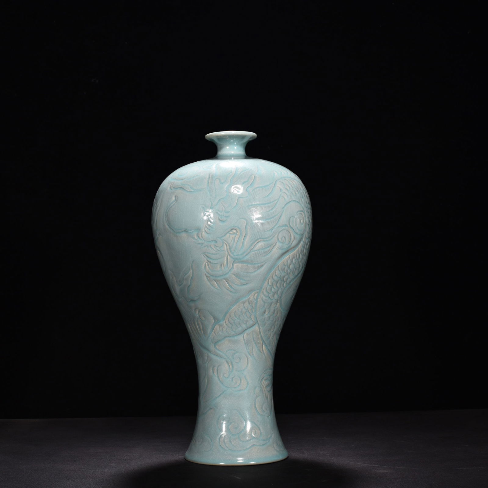 Song Dynasty Ru kiln azure glaze carved dragon plum vase: Size: Height 41.5 cm - Width 18 cm Materials: Porcelain Time Period: Song dynasty Manufactured Date: 10th-c Object: Chinese Antique ⛨ Purchase With Confidence ✔ Verified Auction Hou