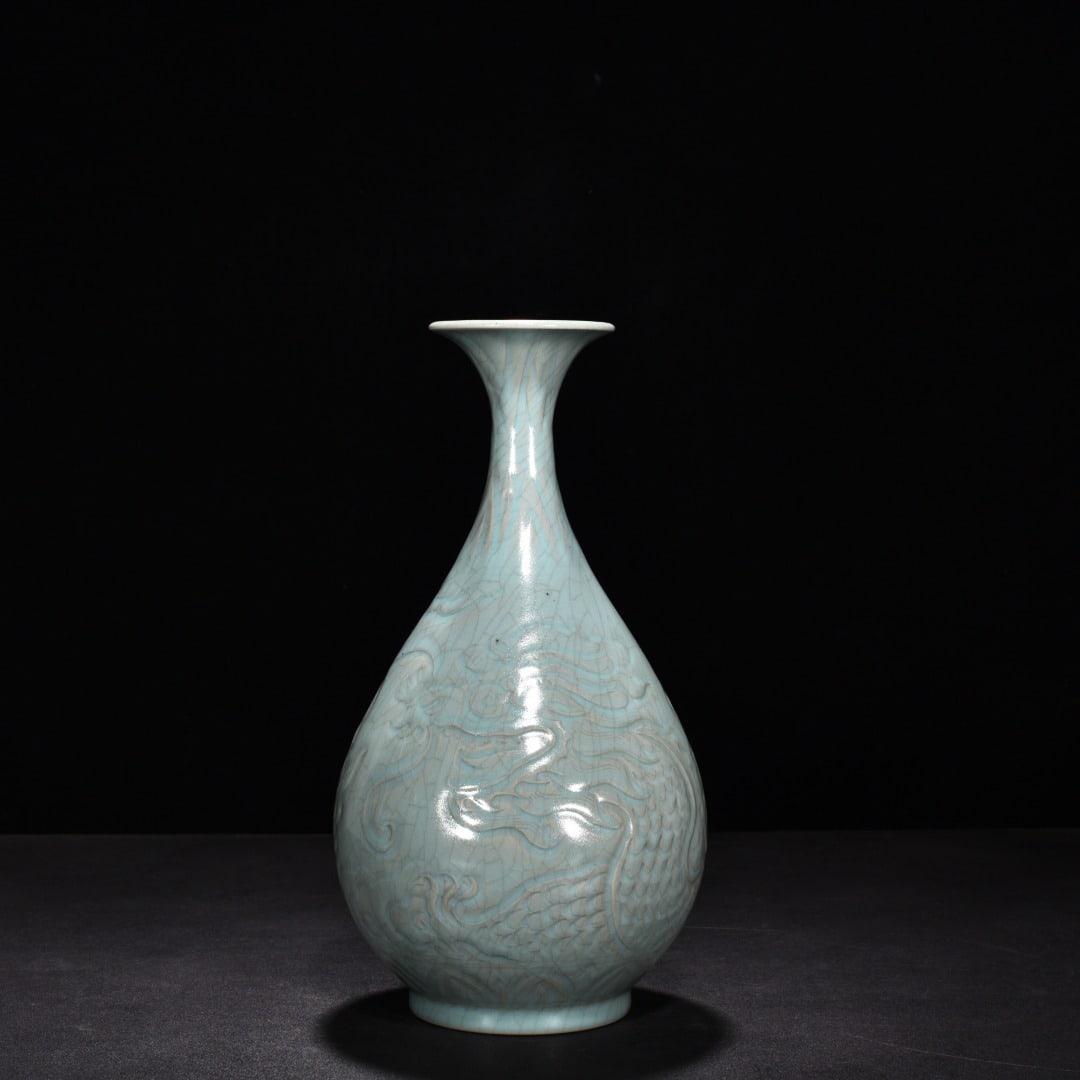 Song Dynasty Ru Kiln azure glaze carved dragon jade pot spring vase (1 of 9)