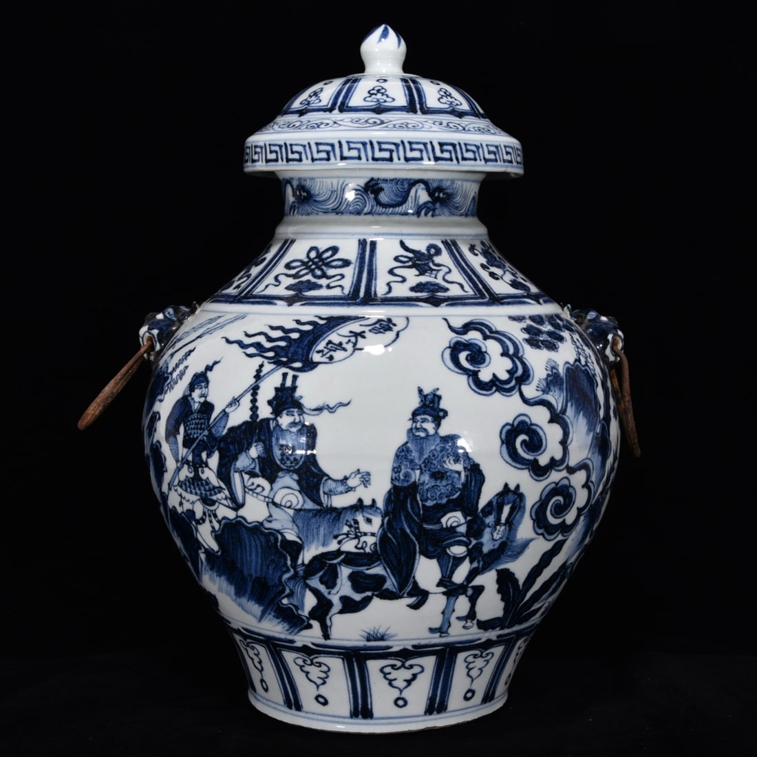 Chinese blue and white porcelain jar Yuan dynasty (1 of 9)