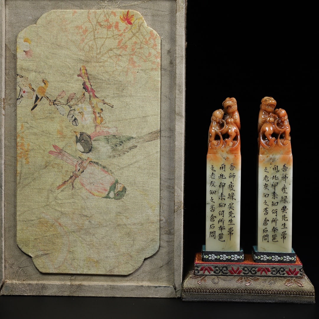 Chinese natural shoushan stone carved seal set Qing dynasty: Size: Height 12 cm - Width 2.6 cm Materials: Natural Shoushan stone Time Period: Qing dynasty Manufactured Date: Qianlong Period Object: Chinese Antique ⛨ Purchase With Confidence ✔