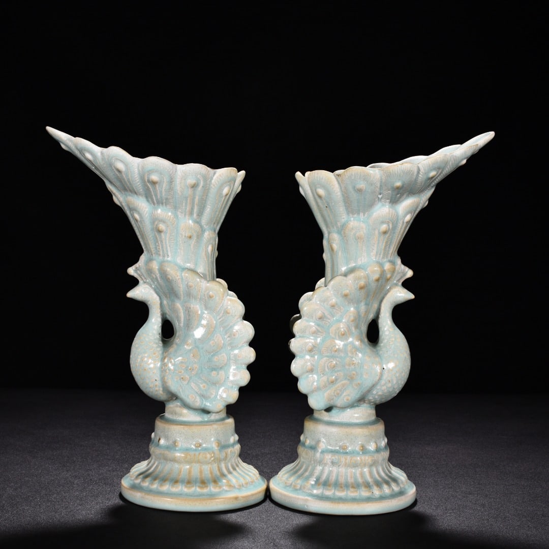 Song Dynasty Ru Kiln azure glaze peacock flower arrangement: Size: Height 30 cm - Width 16.5 cm Materials: Porcelain Time Period: Song dynasty Manufactured Date: 10th-c Object: Chinese Antique ⛨ Purchase With Confidence✔ Verified Auction