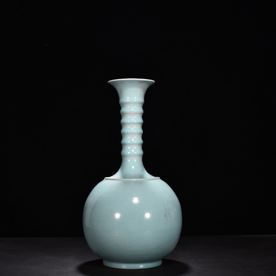 Song Dynasty Ru kiln azure glaze dazzling long-neck bottle: Size: Height 41 cm - Width 18 cm Materials: Porcelain Time Period: Song dynasty Manufactured Date: 10th-c Object: Chinese Antique ⛨ Purchase With Confidence ✔ Verified Auction House