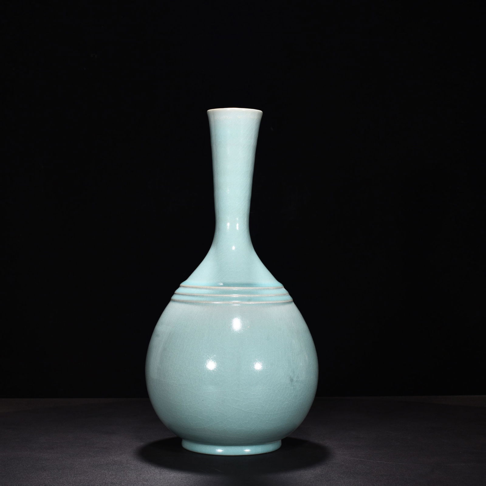 Song Dynasty Ru Kiln azure glaze dazzling long-neck bile bottle (1 of 9)
