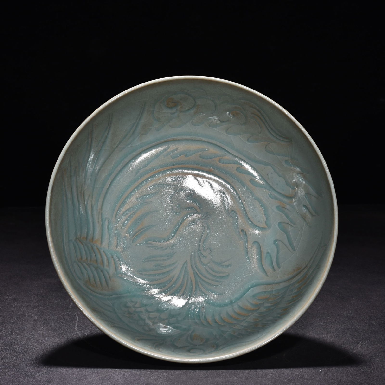 Song Dynasty Ru kiln azure glaze banana leaf and phoenix bowl: Size: Width 20 cm - Height 6.5 cm Materials: Porcelain Time Period: Song dynasty Manufactured Date: 10th-c Period Object: Chinese Antique ⛨ Purchase With Confidence ✔ Verified Aucti