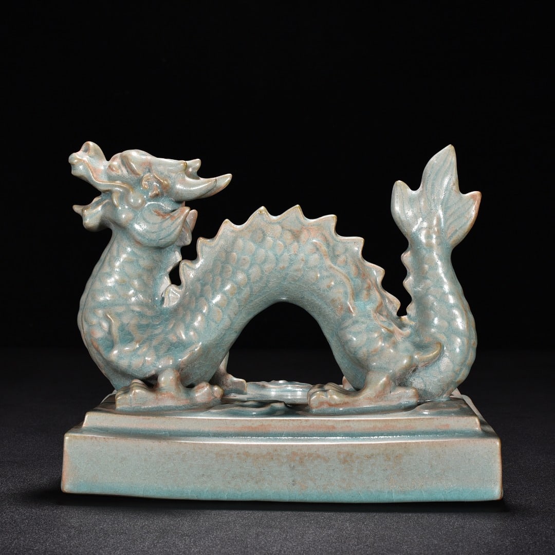 Song Dynasty Ru kiln azure glaze dragon porcelain pen stand: Size: Width 32 cm - Height 18 cm Materials: Porcelain Time Period: Song dynasty Manufactured Date: 10th-c Period Object: Chinese Antique ⛨ Purchase With Confidence ✔ Verified Auctio