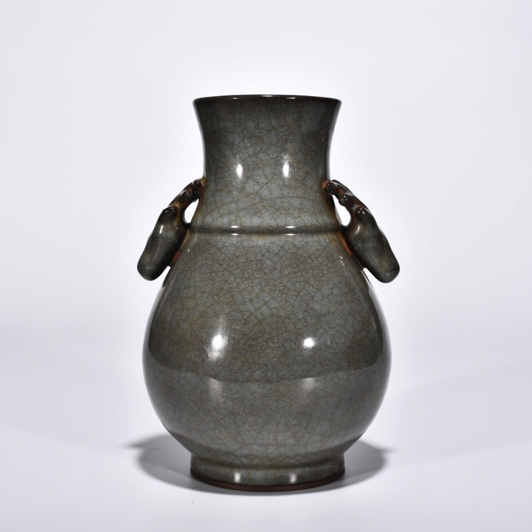 Song Dynasty Xikou official kiln deer head statue: Size: Height 21.5 cm - Width 14.5 cm Materials: Porcelain Time Period: Song dynasty Manufactured Date: 10th-c Object: Chinese Antique ⛨ Purchase With Confidence ✔ Verified Auction H