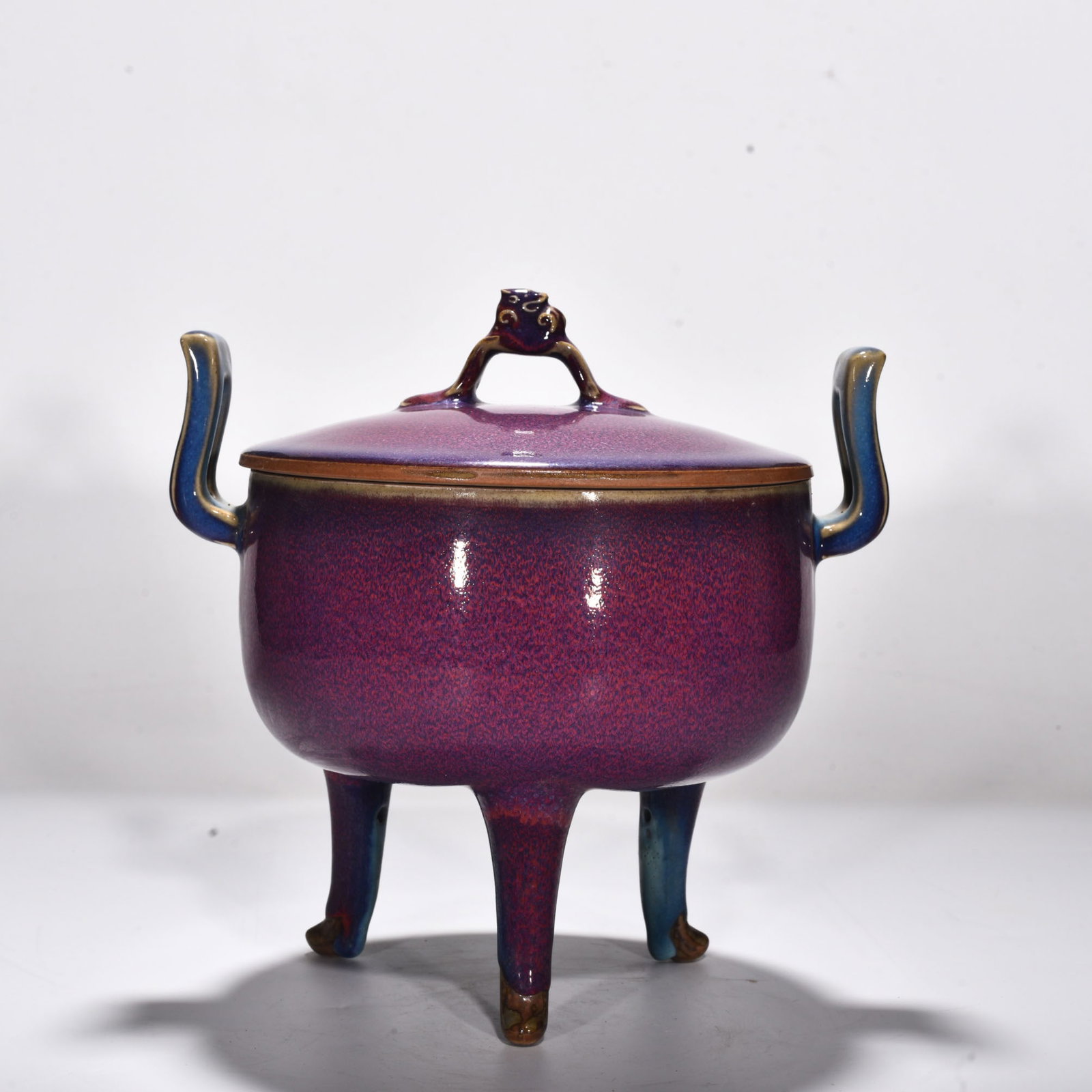Song Dynasty Jun kiln rose purple glaze three-legged and double-eared tripod furnace: Size: Height 21 cm - Width 22.5 cm Materials: Porcelain Time Period: Song dynasty Manufactured Date: 10th-c Object: Chinese Antique ⛨ Purchase With Confidence ✔ Verified Auction Hou