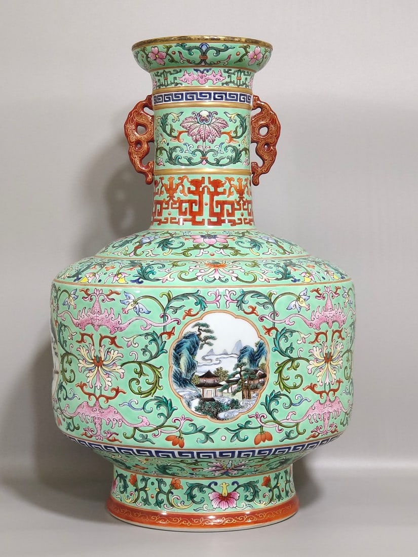 Qing Dynasty Qianlong Greenland Fushou continuous window landscape amphora: Size: Height 40.5 cm - Width 24.5 cm Materials: Porcelain Time Period: Qing dynasty Manufactured Date: Qianlong Mark & Period Object: Chinese Antique ⛨ Purchase With Confidence ✔ Ve