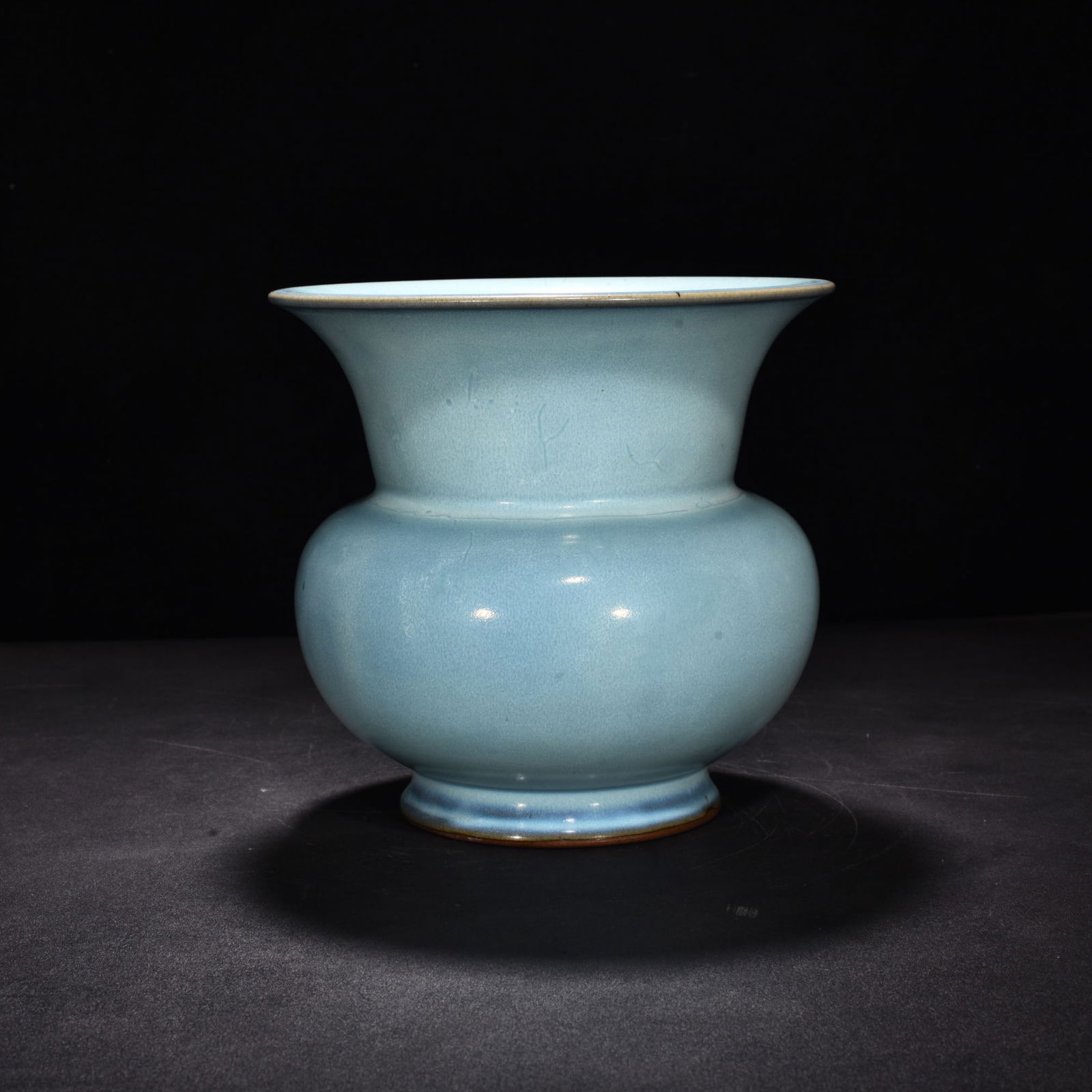 Song Dynasty Jun kiln sky blue glaze earthworm mud slag bucket flowerpot: Size: Height 19.8 cm - Width 20 cm Materials: Porcelain Time Period: Song dynasty Manufactured Date: 10th-c Object: Chinese Antique ⛨ Purchase With Confidence ✔ Verified Auction Hou