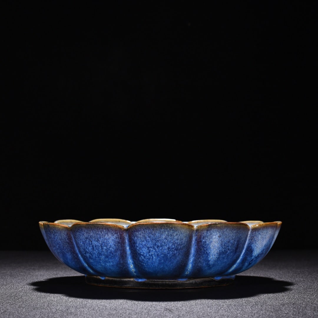 Song Dynasty Jun kiln obsidian grape purple glaze dish: Size: Width 22.5 cm - Height 5.5 cm Materials: Porcelain Time Period: Song dynasty Manufactured Date: 10th-c Period Object: Chinese Antique ⛨ Purchase With Confidence ✔ Verified Auc