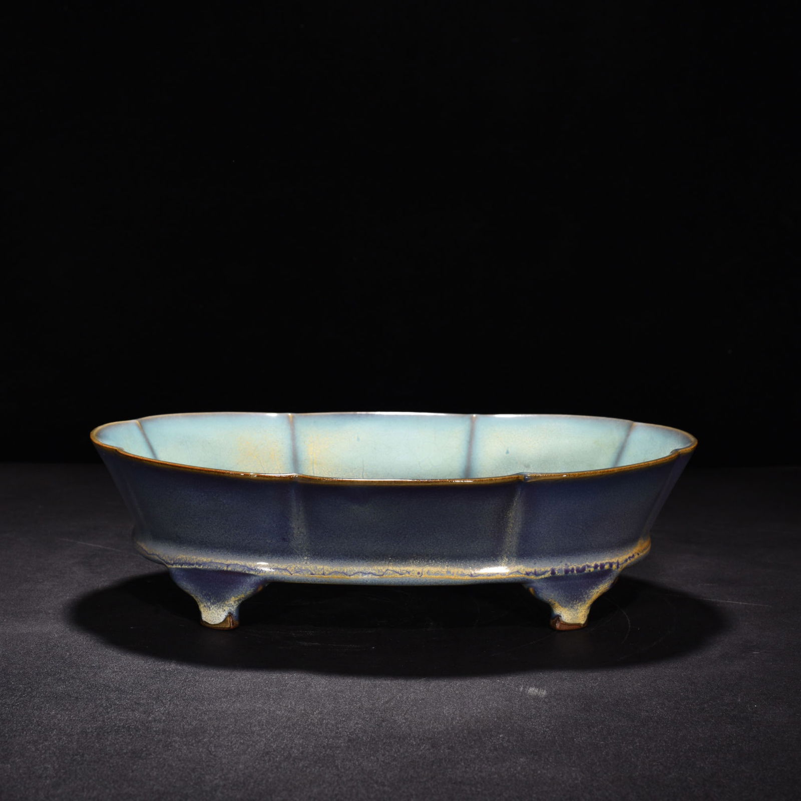 Song Dynasty Jun kiln rose purple inner blue glazed crabapple style narcissus basin: Size: Width 27.8 cm - Height 7.7 cm Materials: Porcelain Time Period: Song dynasty Manufactured Date: 10th-c Period Object: Chinese Antique ⛨ Purchase With Confidence ✔ Verified Auc
