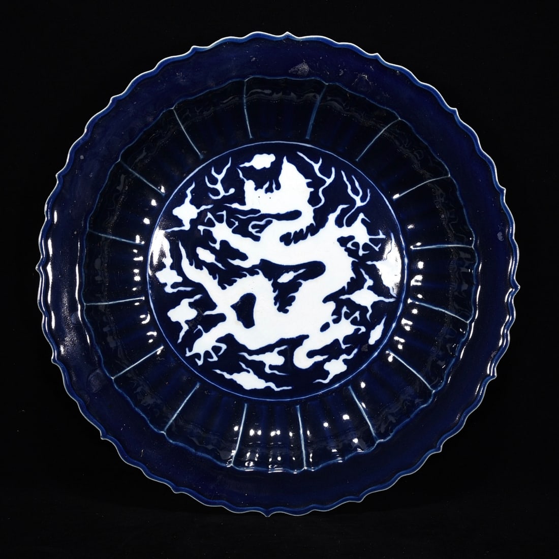 Ming Dynasty Xuande Festival Blue Gilt White Dragon Porcelain Plate: Size: Width 42 cm - Height 7.8 cm Materials: Porcelain Time Period: Ming dynasty Manufactured Date: Xuande Mark & Period Object: Chinese Antique ⛨ Purchase With Confidence ✔ Verifie