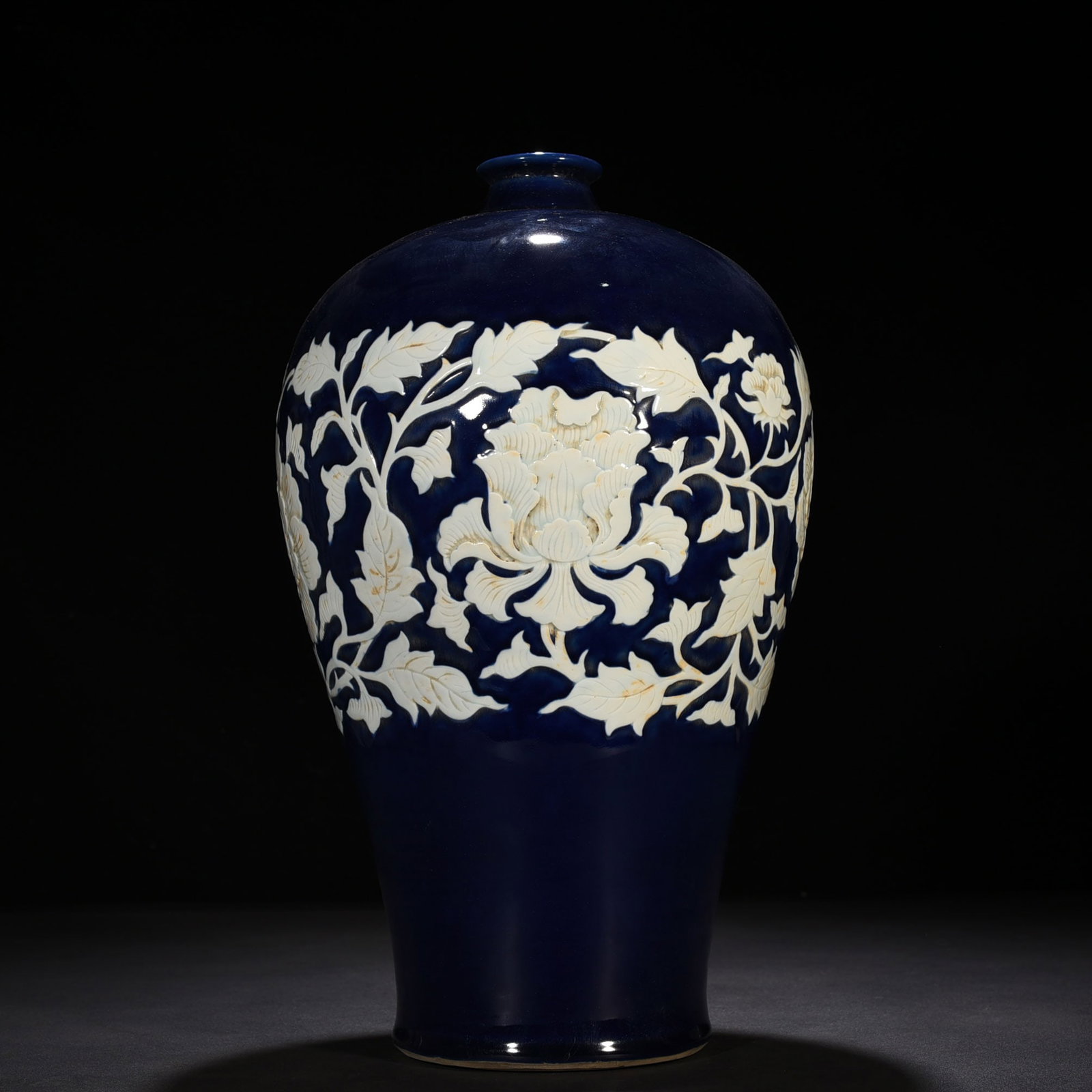 Yuan Dynasty blue glaze carved white entangled branches and peony pattern Vase: Size: Height 42 cm - Width 23 cm Materials: Porcelain Time Period: Yuan dynasty Manufactured Date: 13th-c Period Object: Chinese Antique ⛨ Purchase With Confidence ✔ Verified Auctio
