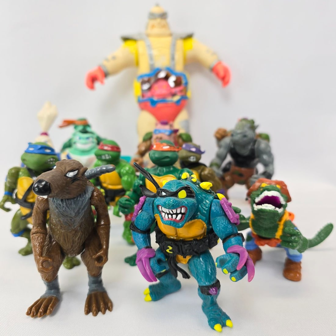 Ninja Turtle action figure lot (1 of 20)
