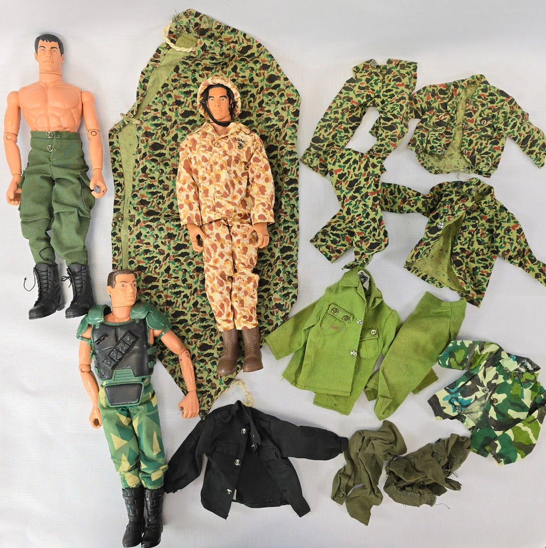 G.I Joe/Adventure Team accessories (1 of 7)