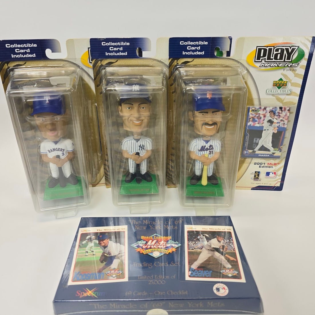 Baseball bobble head and bseball card lot (1 of 10)