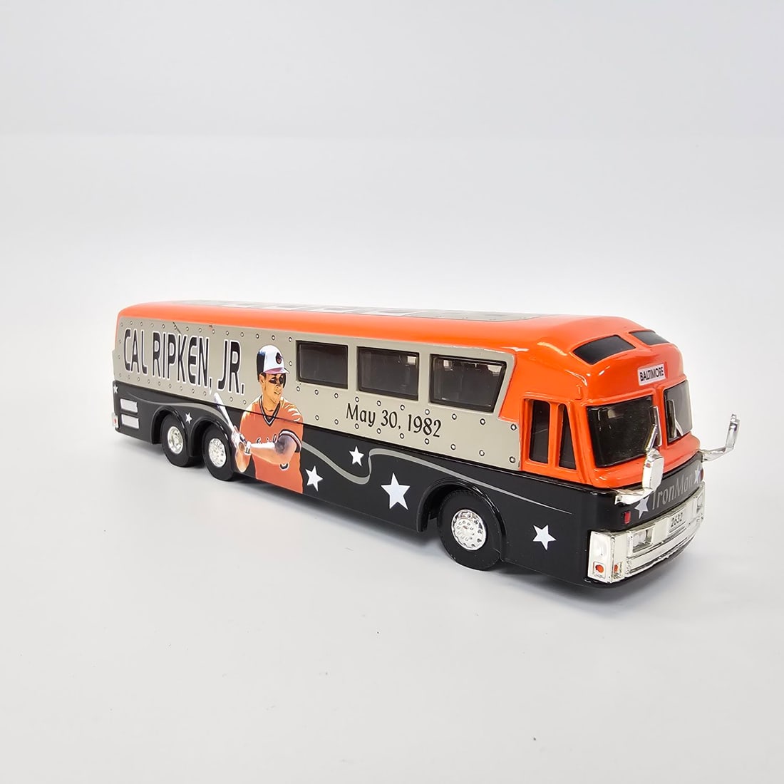 Cal Ripken Jr. Commemorative tour bus (1 of 6)