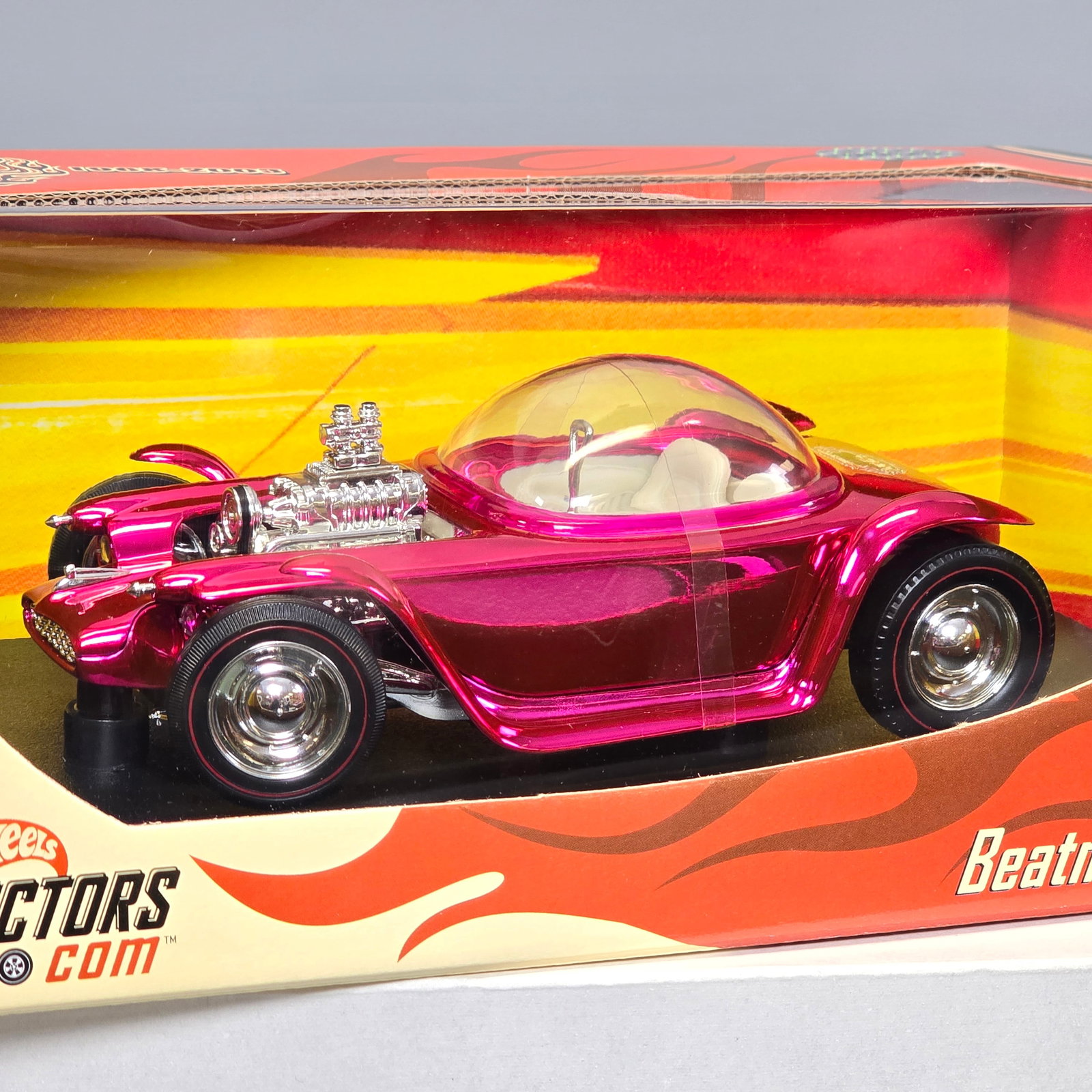 Hot Wheels Collectors Convention Beatnik Bandit 1/18: Box: excellent with no issues of note Blister/Bubble: looks to be clear and firmly attached, little to no wear Item: unopened, no notable damage or