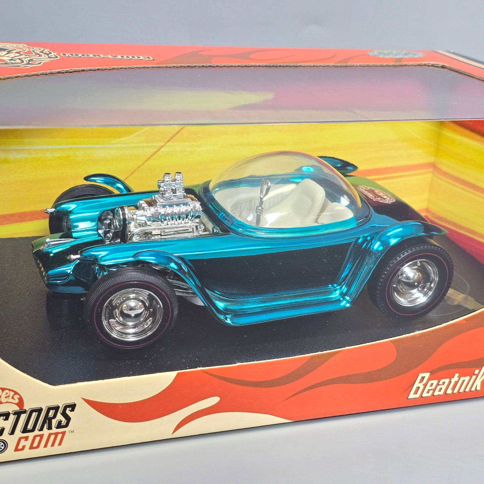 Hot Wheels Nationals Beatik Bandit 1/18: Box: excellent with no issues of note Blister/Bubbles: looks to be clear and firmly attached, little to no wear Item: unopened, no notable damage o