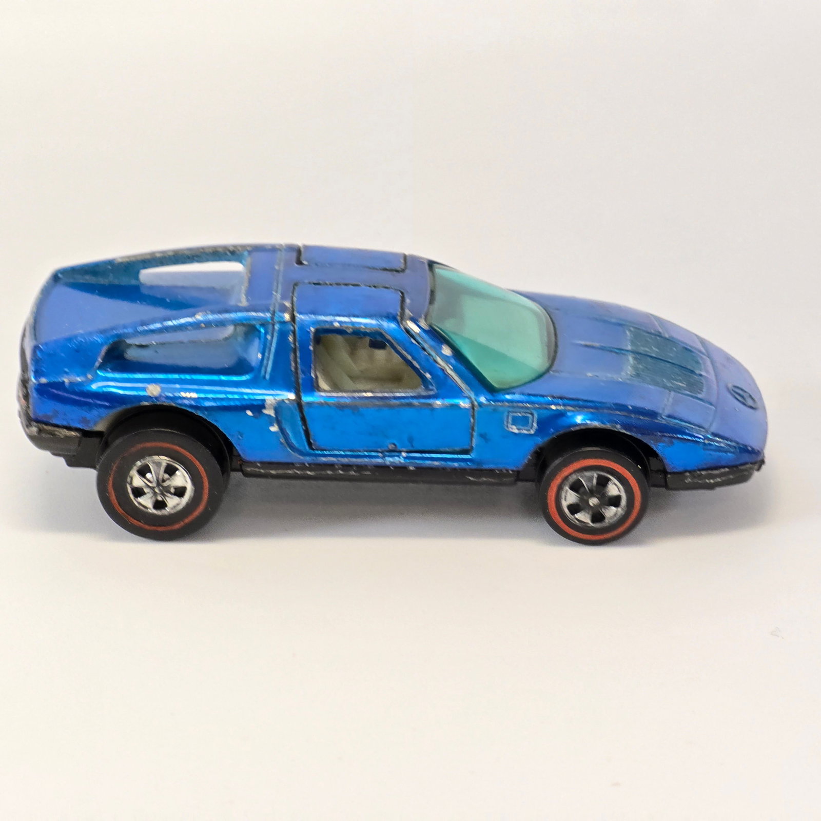 Hot Wheels Redline Mercedes Benz C-111 (1 of 8)