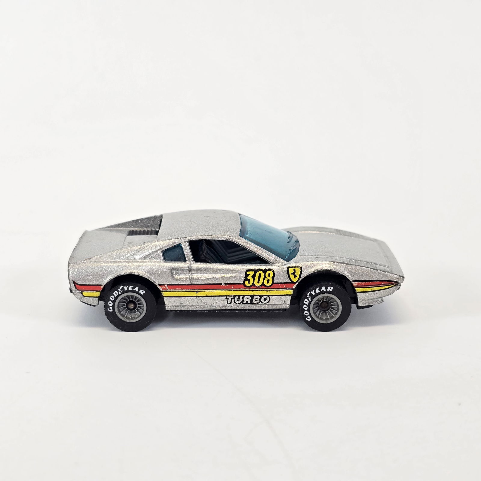 Hot Wheels Real Riders Racebait 308 Ferrari (1 of 6)