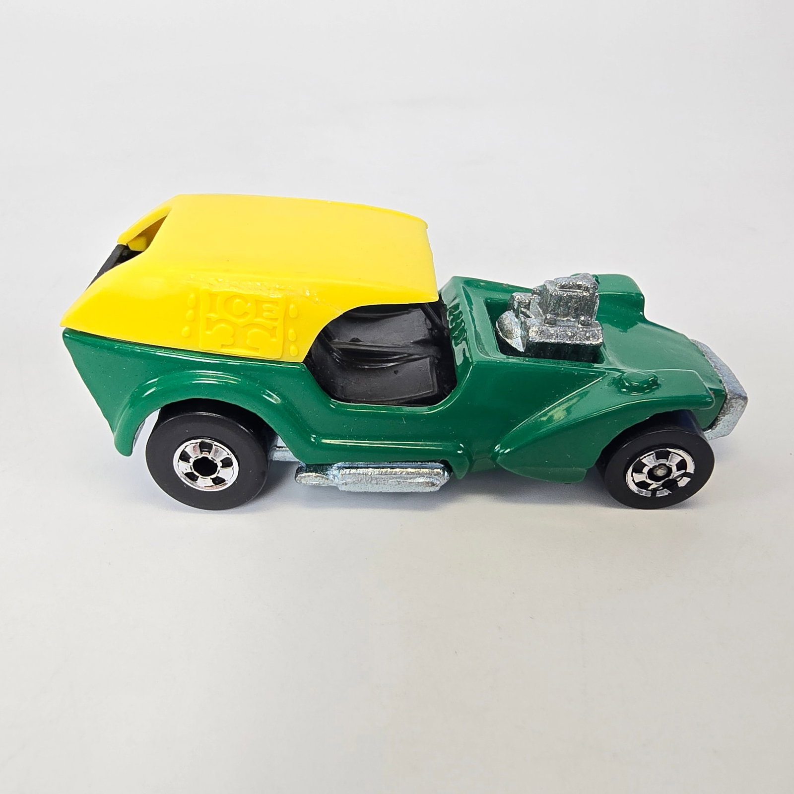 Hot Wheels Black Wall Aurimat Ice-T: Hot Wheels green Aurimat Mexico Ice T with yellow top Item: excellent to near mint, no issues of note on this piece 