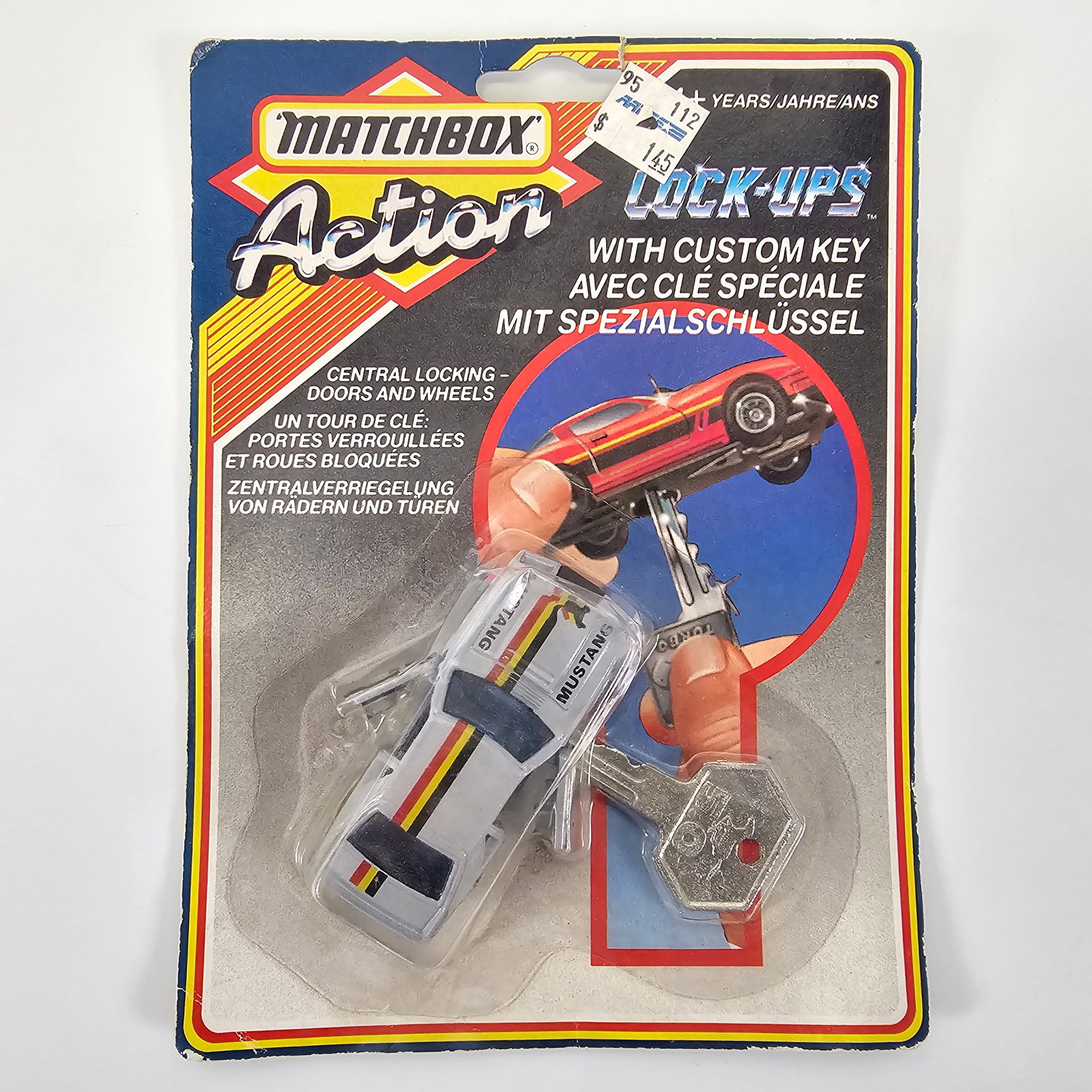 Matchbox Action Lock-Ups Mustang (1 of 6)