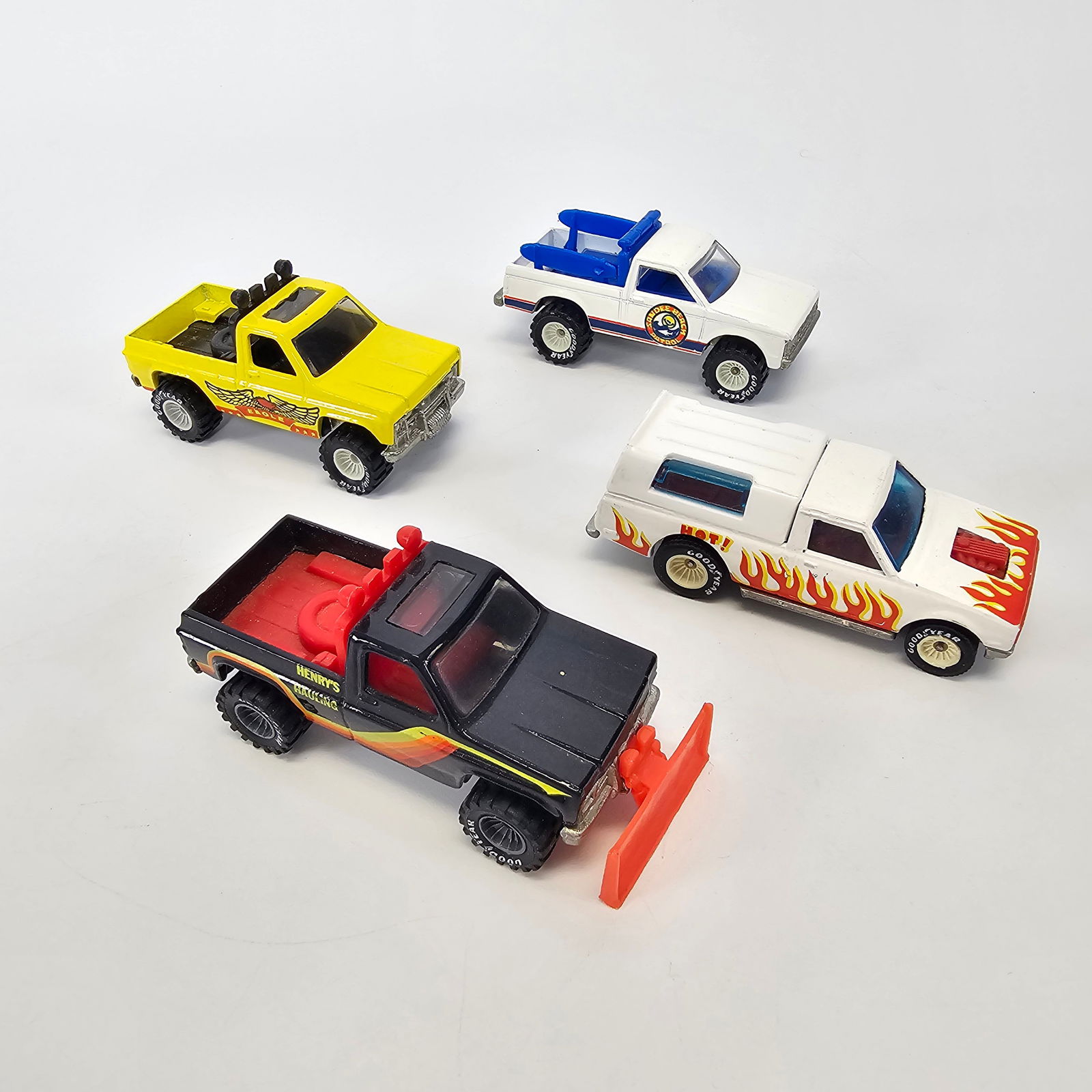 Hot Wheels Lot of 4 Real Riders Loose Trucks (1 of 5)
