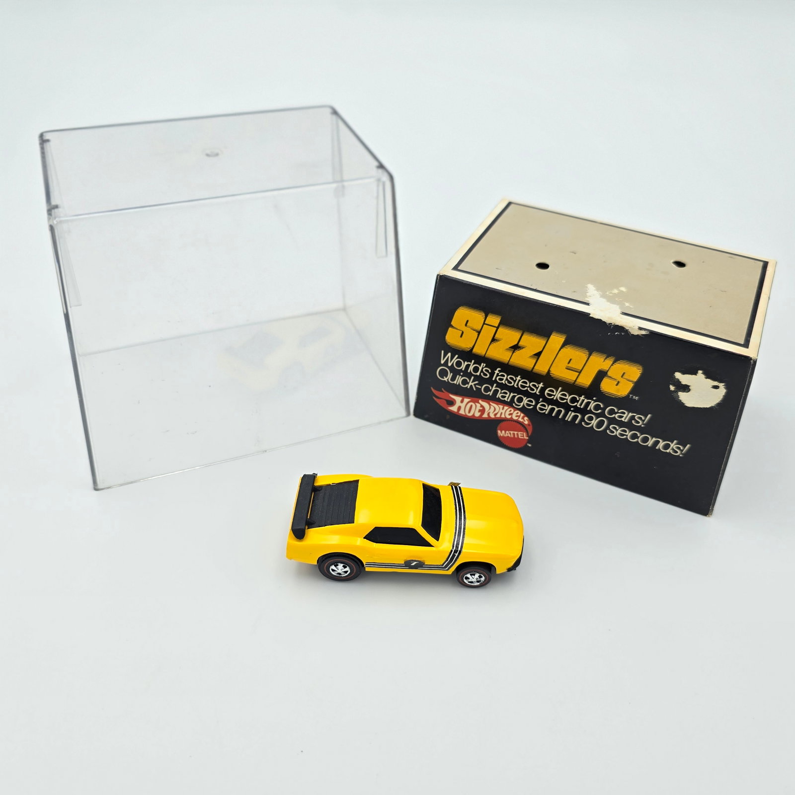 Sizzlers Mustang Boss 302:  Mattel Hot Wheels Sizzlers yellow '70 Ford Mustang Boss 302 Case: clear and crack free, insert is solid save the missing decal Car: car is excellent with excellent decals as well