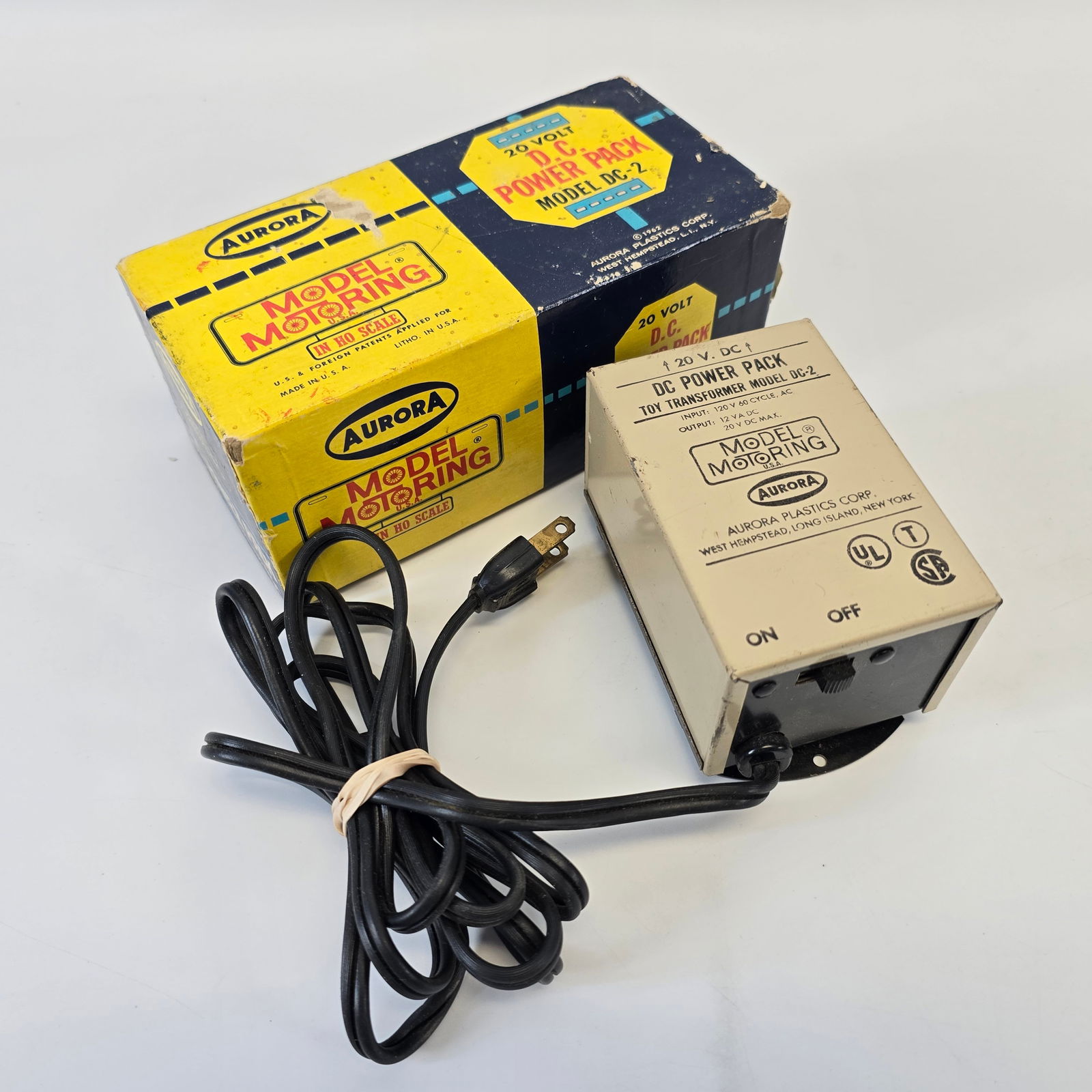 Aurora Model Motoring Power Supply lot of 2 (1 of 4)