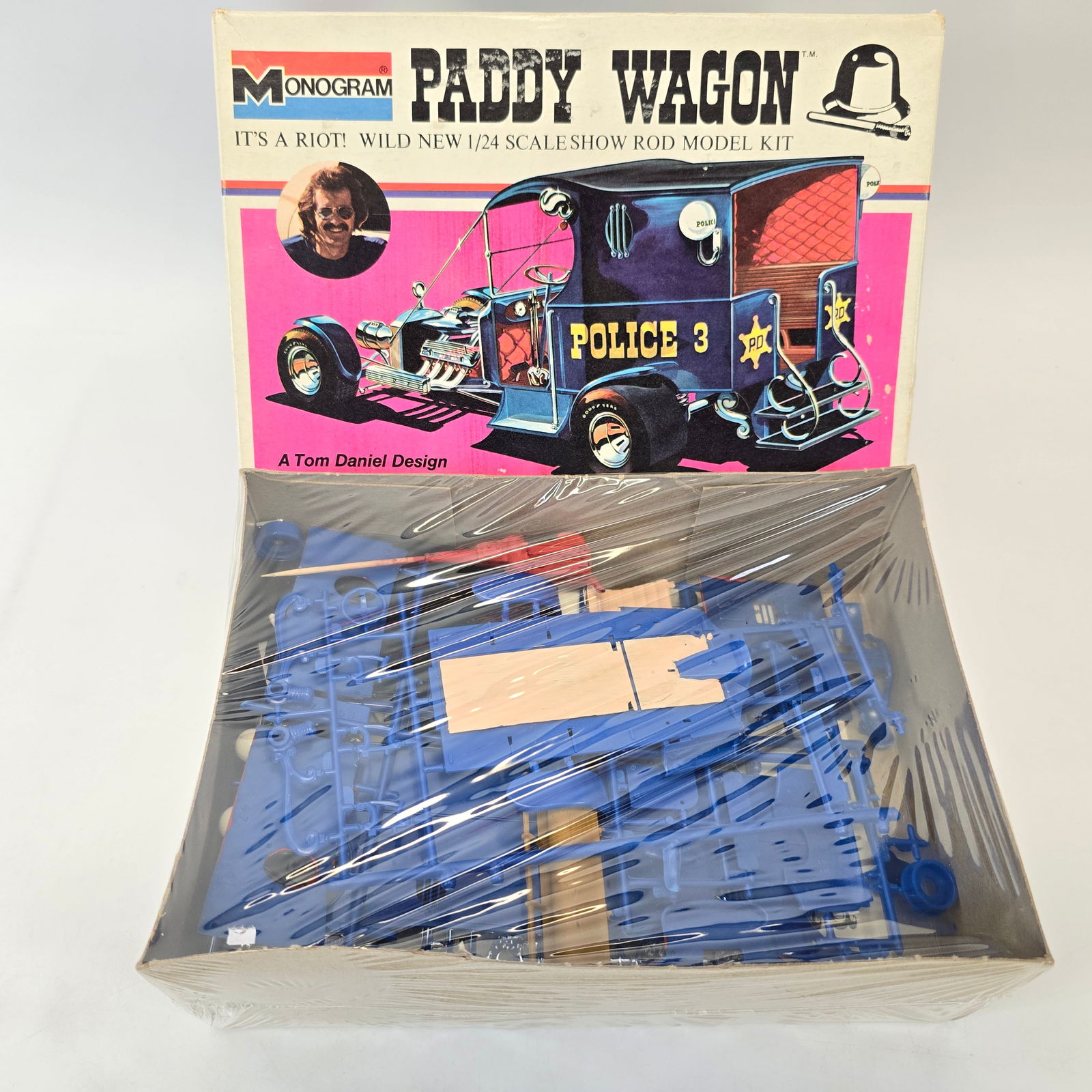 Monogram Paddy Wagon Model Kit (1 of 4)