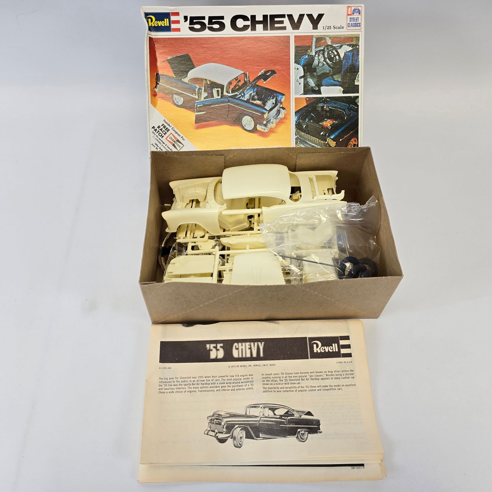 Revell '57 Chevy Model Car Kit (1 of 5)