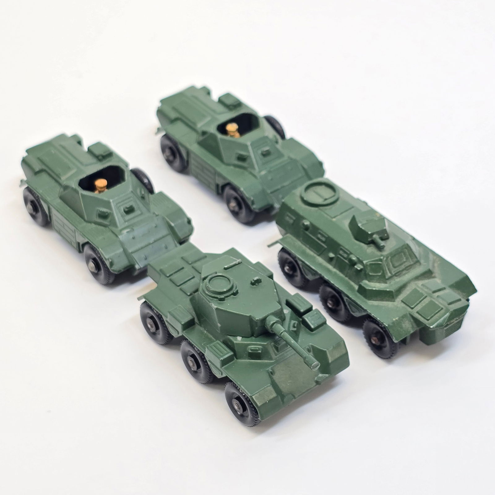 Lesney Army cars: Lesney Matchbox Series Ferret Scout Car No.61(x2), Saladin Armoured Car 6x6 No. 67 (x1), and Saracen Personnel Carrier No. 54(x1) Scouts- Both still have the driver intact, wheels and axles are