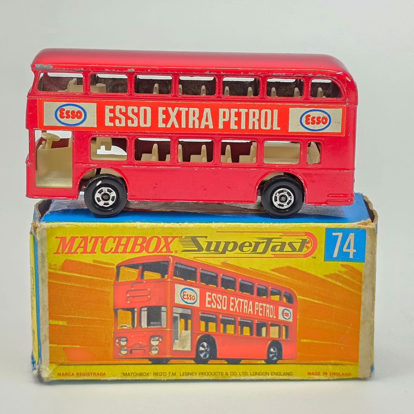 Lesney Matchbox SuperFast Daimler & box (1 of 5)