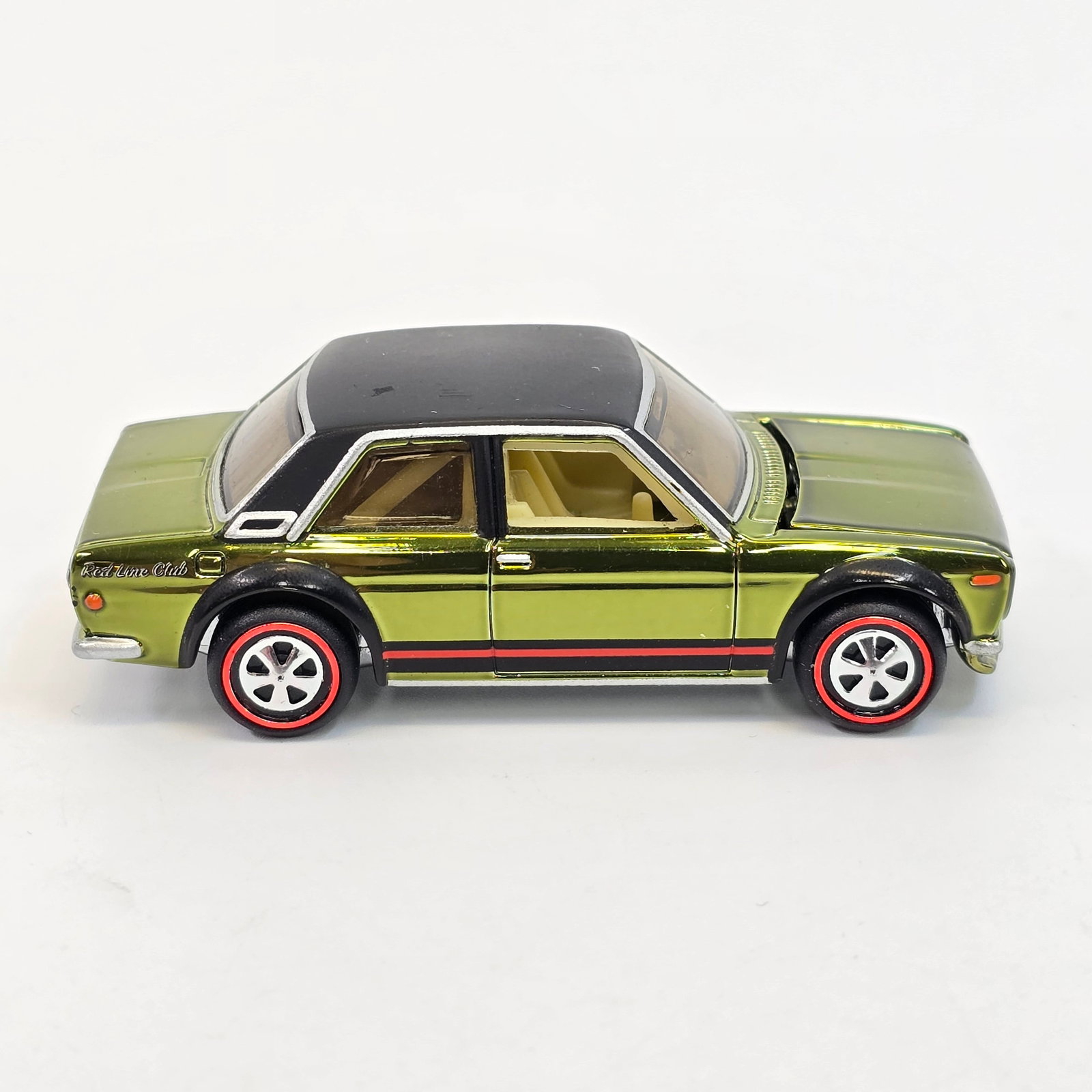 Hot Wheels RLC Membership Datsun (1 of 6)