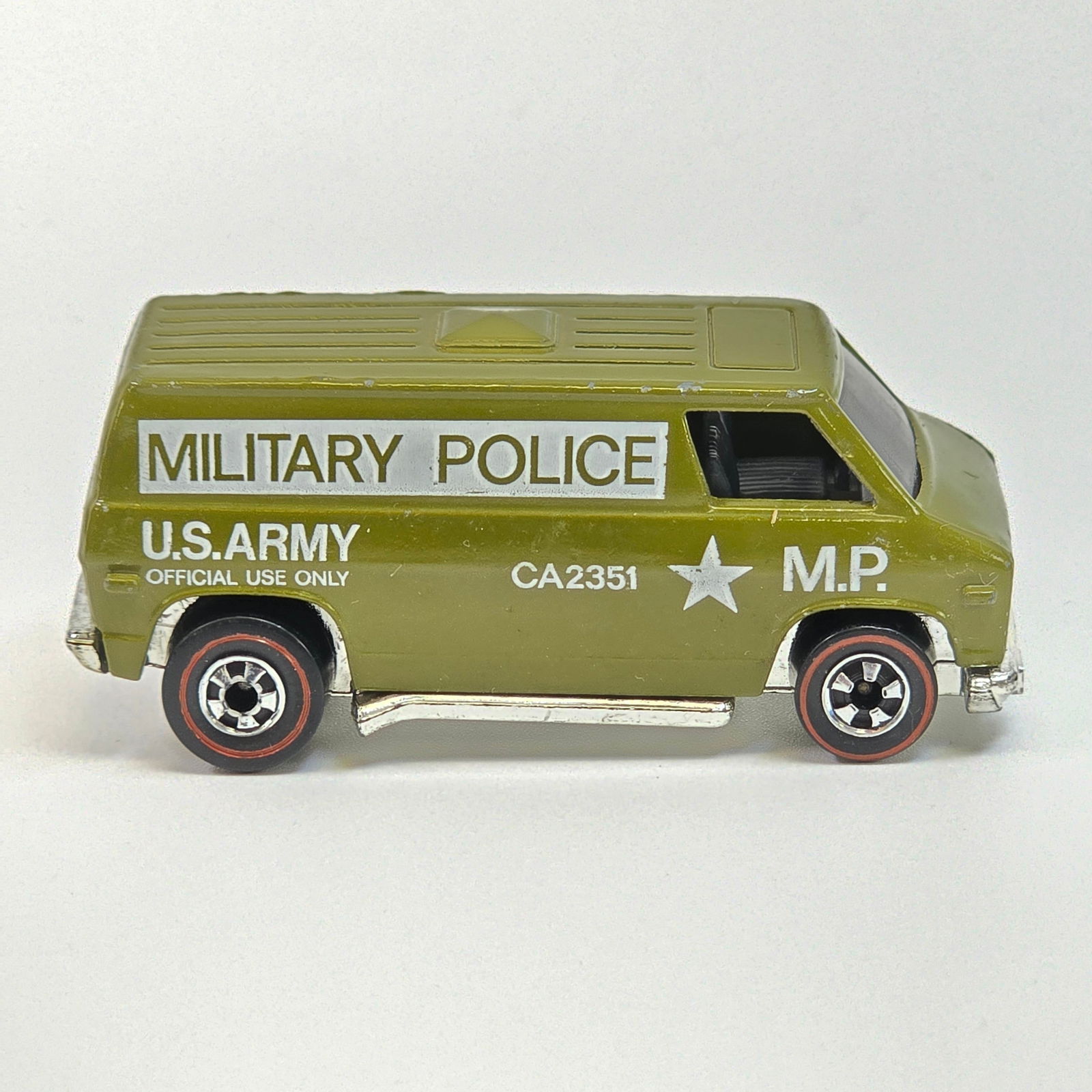 Hot Wheels Redline Army Van: Khaki Cooler Military Supervan - Military green - Dark interior Excellent condition overall, it has a few small roof line micros on passenger side and a small chip on passenger nose, otherwise