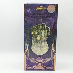 Marvel 1/4 Scale Infinity Gauntlet