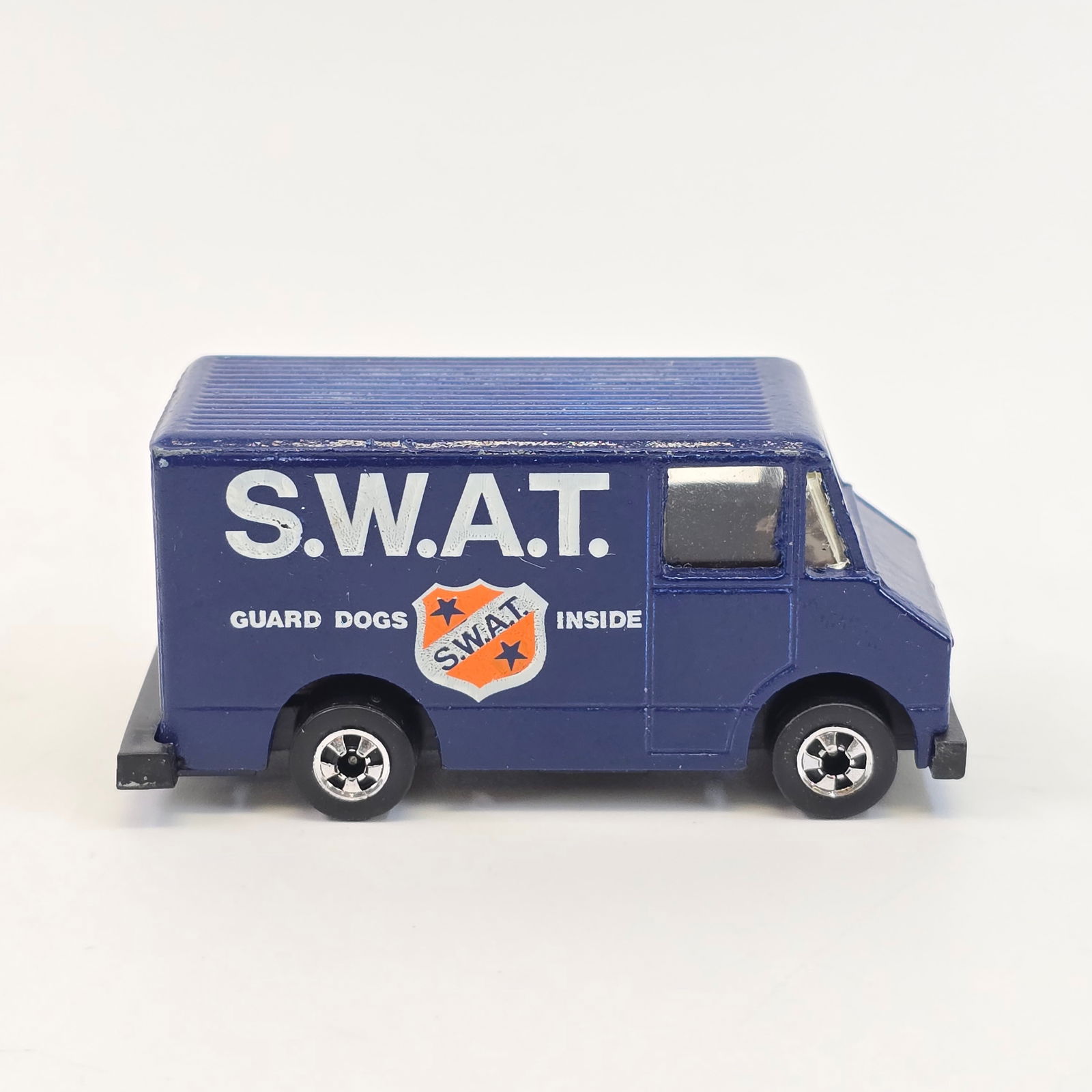 Hot Wheels SWAT Van (1 of 11)