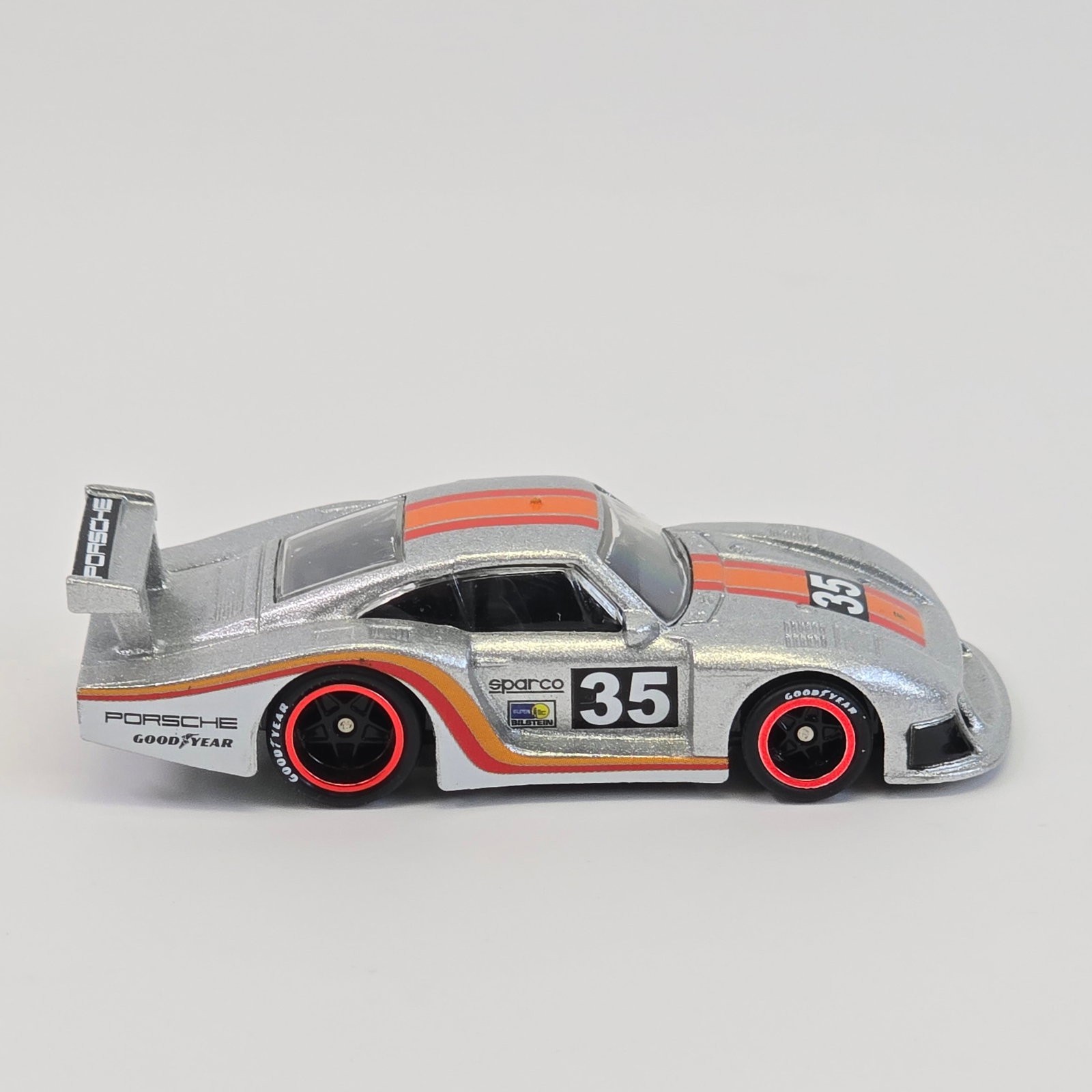 Hot Wheels ROADRCR Porsche: Hot Wheels Racing Road Racer ROADRCR '78 Porsche 935 Car(s) - excellent with no issues Card(s) -NA Blister(s) - NA