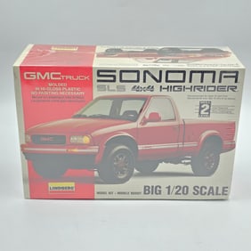 Lindberg GMC Sonoma model kit