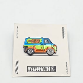 Leen Mystery Machine Pin