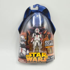 Star Wars Revenge of the Sith - Clone Commander action figure. Figure is excellent in a very good,