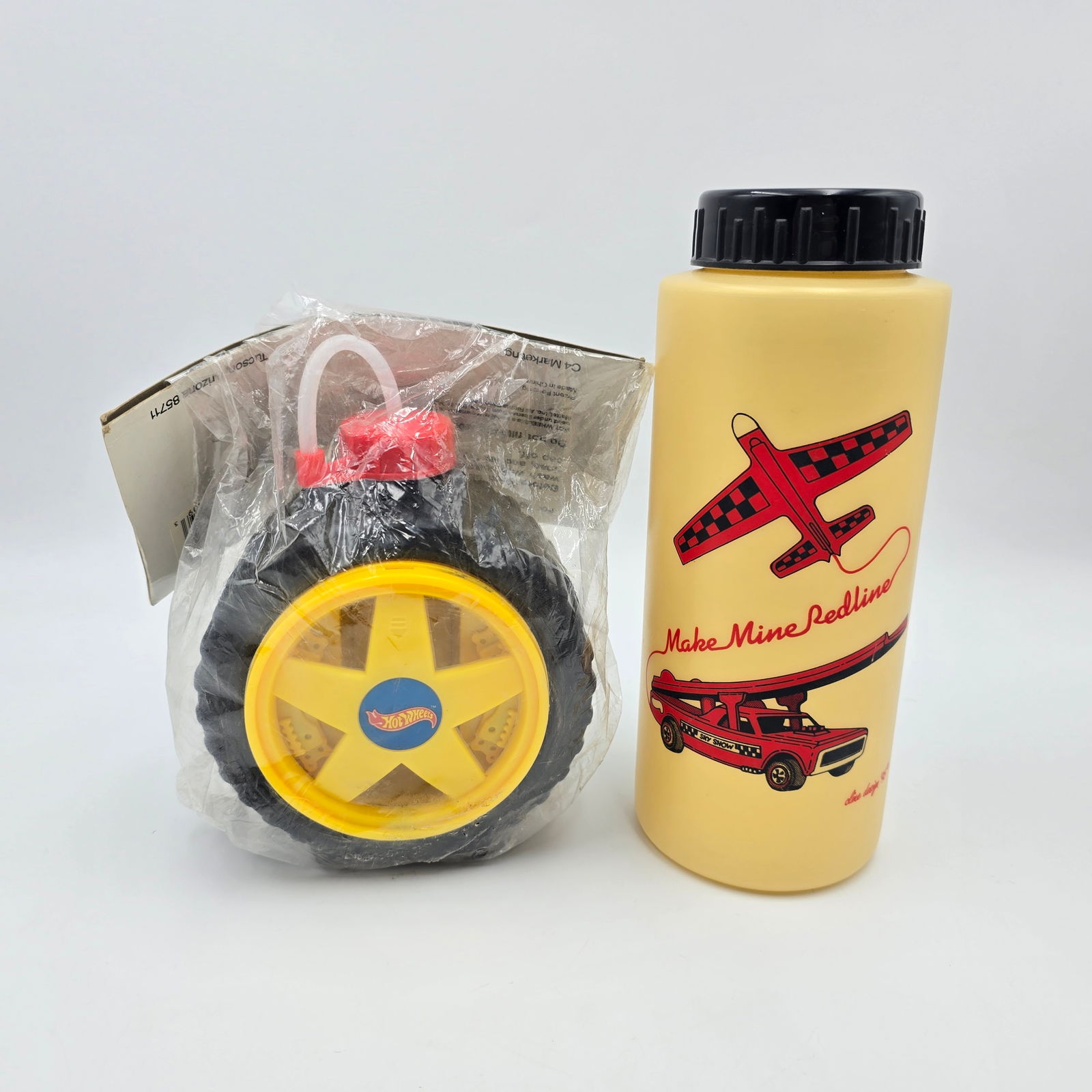 Hot Wheels Beverage Bottles (1 of 10)