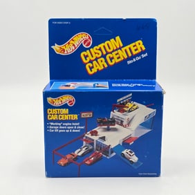 Hot Wheels Sto & Go Playset