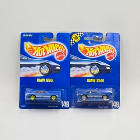 Hot Wheels Ble Card Mercedes 850i Pair