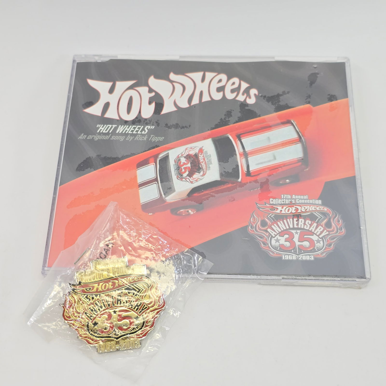 Hot Wheels CD and Pin (1 of 6)