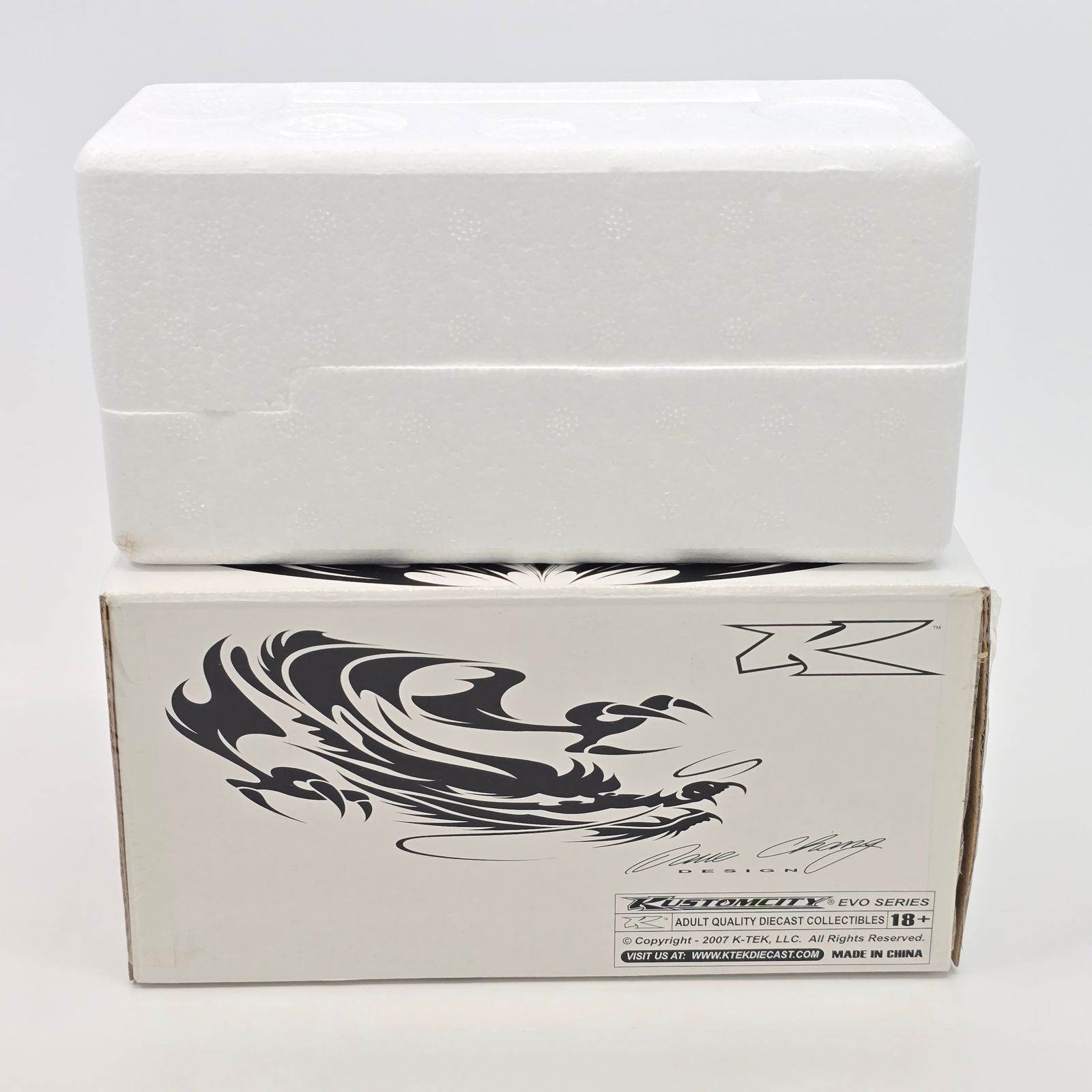 Kustomcity Flaming Hot Series: Hot Wheels Kustomcity Flamin Hot Series Green EVO GT VW Drag Bus - 36/984 (Blue one offered is same # as this) Car: Excellent with no issues of note Case: Excellent with no issues of note Acrylic