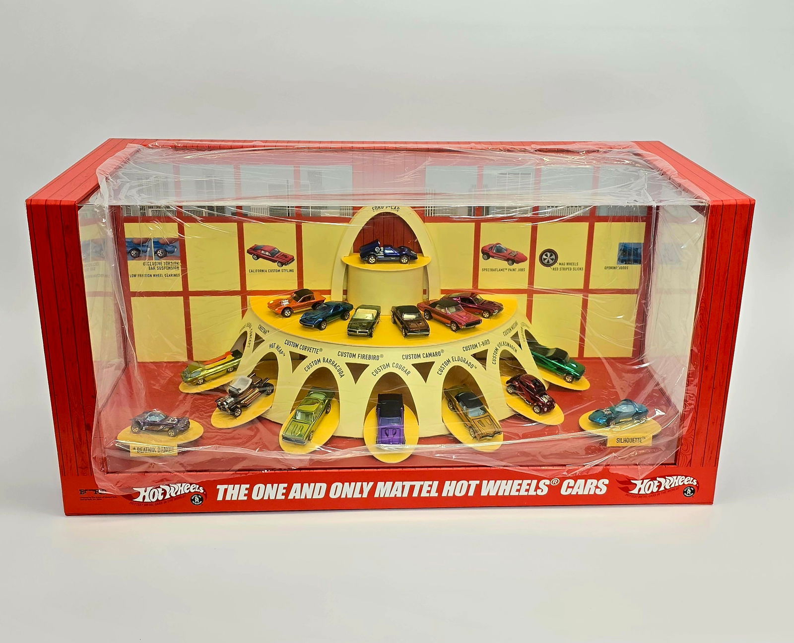 Hot Wheels RLC Original 16 50th Anniversary Release Display (1 of 15)